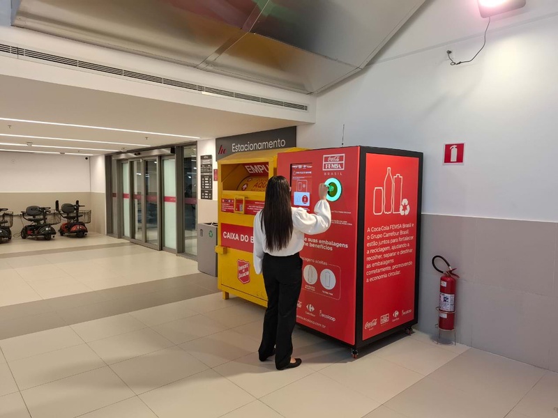 com-apoio-de-heineken-e-coca-cola-femsa,-carrefour-amplia-projeto-de-logistica-reversa