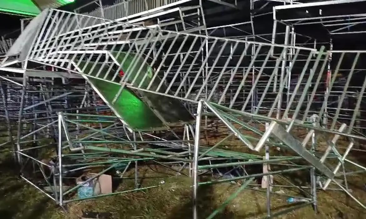 desabamento-de-arquibancada-em-rodeio-deixa-60-feridos-em-sp