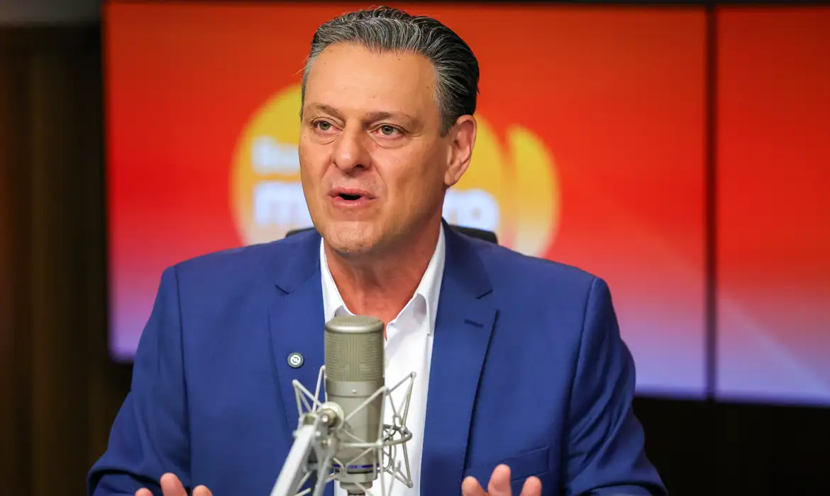 brasil-estava-preparado-para-enfrentar-turbulencias-comerciais-do-tarifaco,-diz-favaro